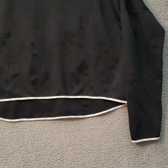 Nike Black Reflective Logo Long Sleeve Shirt - Picture 9 of 13